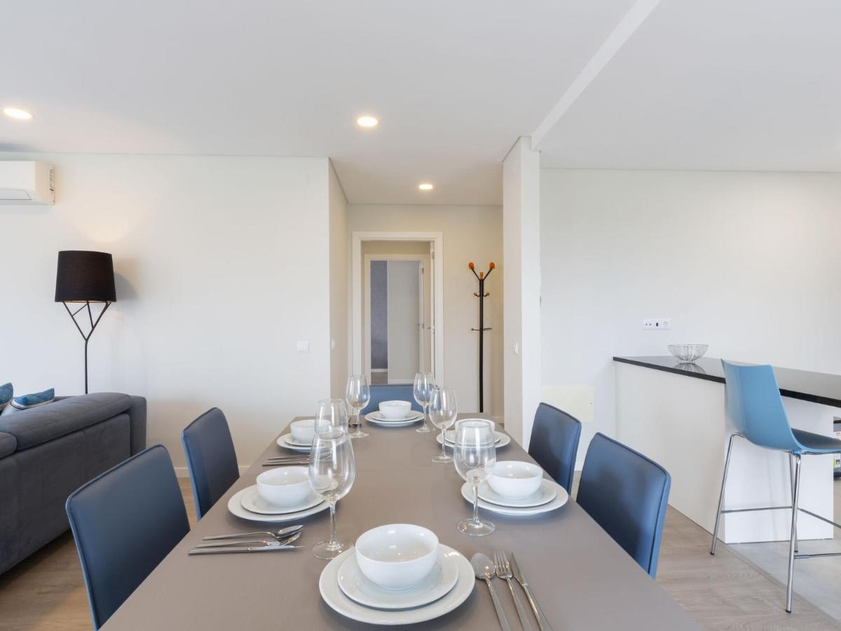 Beautiful Apartment In S O Martinho Do Porto With Balcony Sao Martinho do Porto Exterior photo