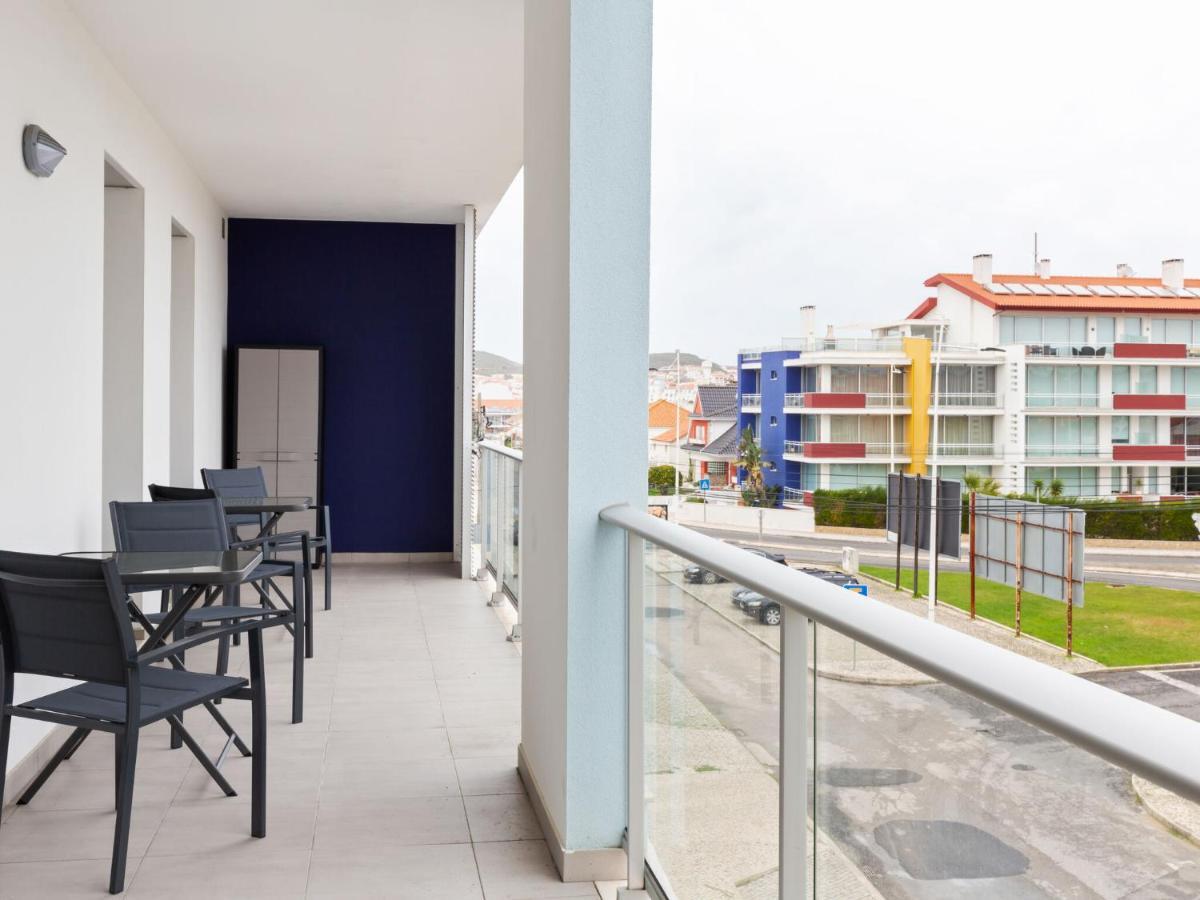 Beautiful Apartment In S O Martinho Do Porto With Balcony Sao Martinho do Porto Exterior photo