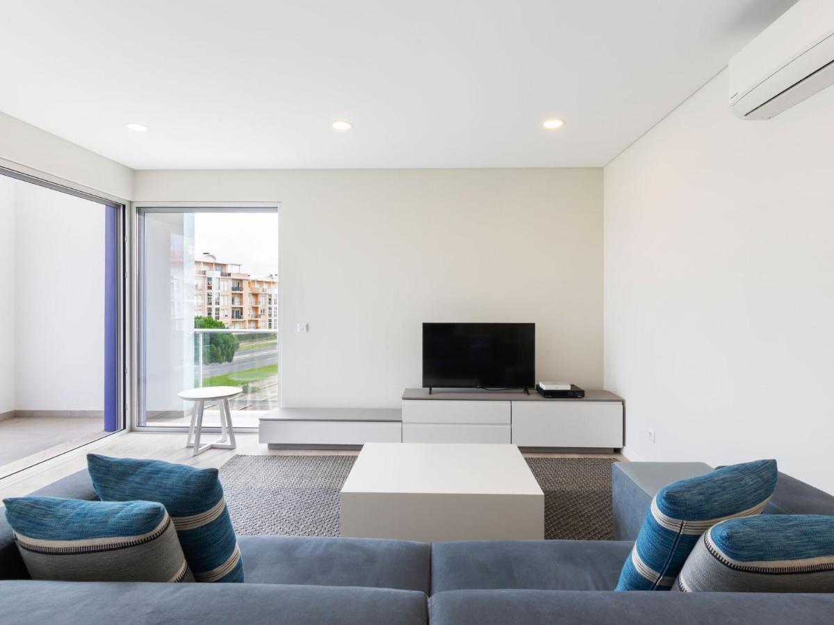 Beautiful Apartment In S O Martinho Do Porto With Balcony Sao Martinho do Porto Exterior photo